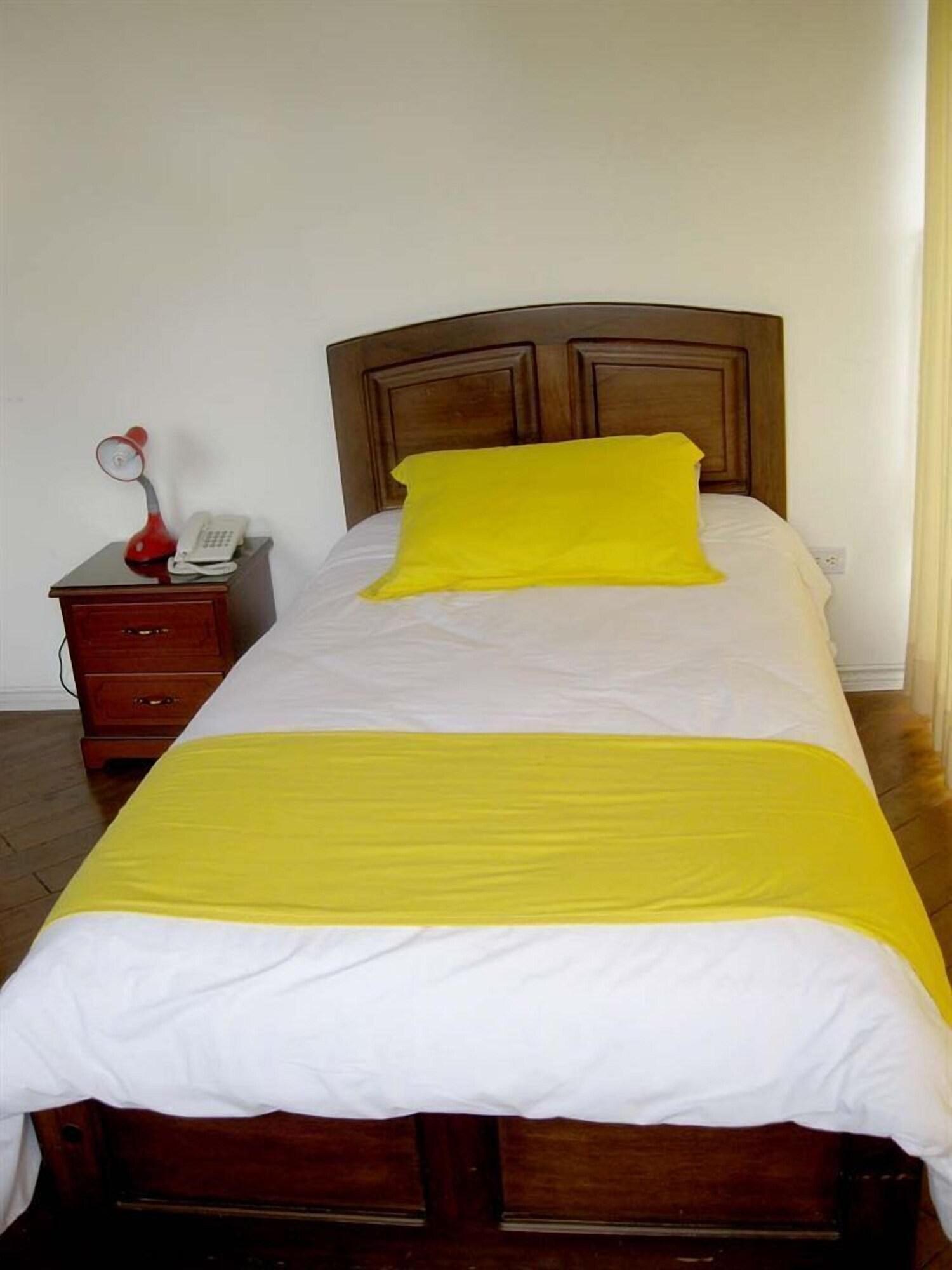 Hotel Rincon Escandinavo Quito Esterno foto