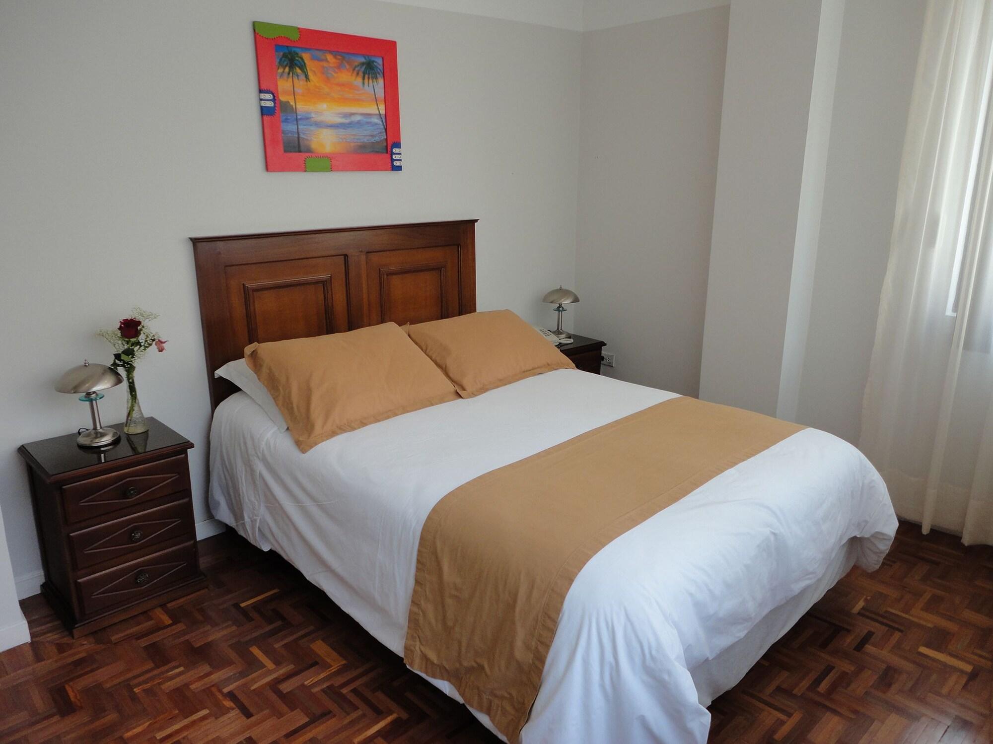 Hotel Rincon Escandinavo Quito Esterno foto