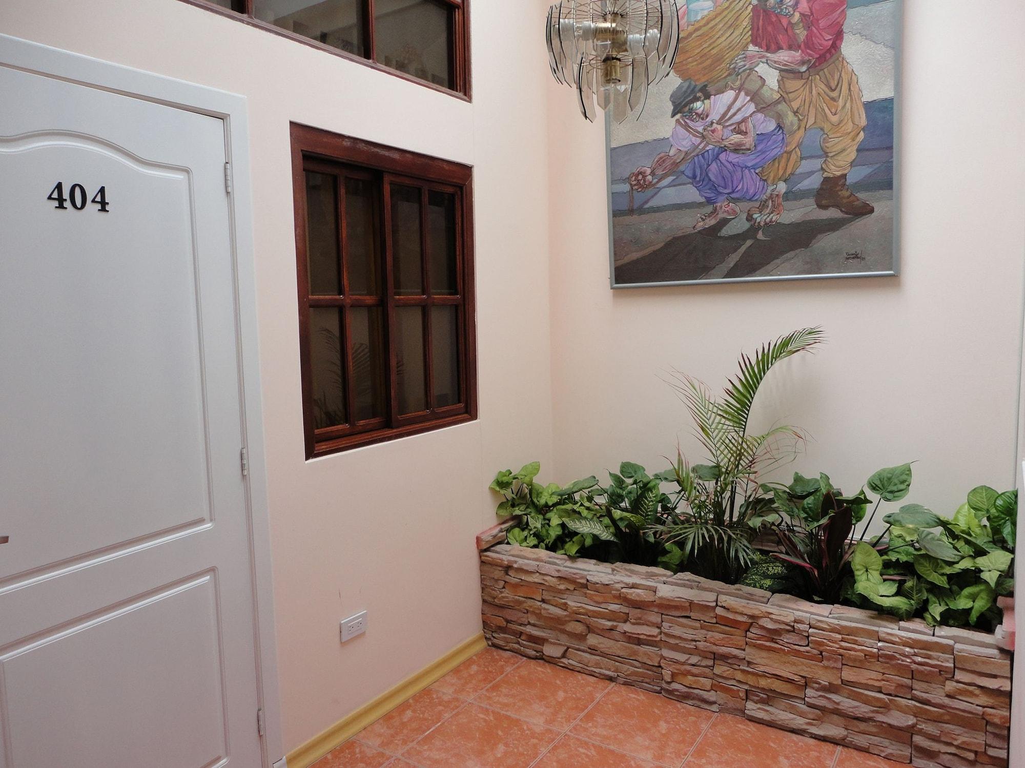 Hotel Rincon Escandinavo Quito Esterno foto