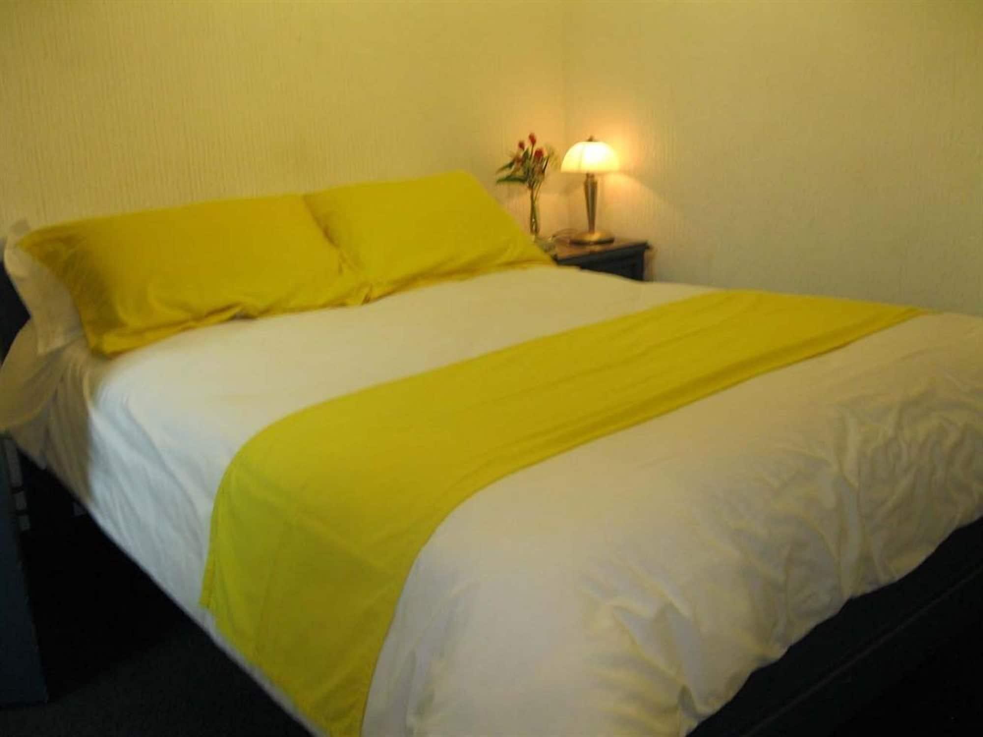Hotel Rincon Escandinavo Quito Esterno foto