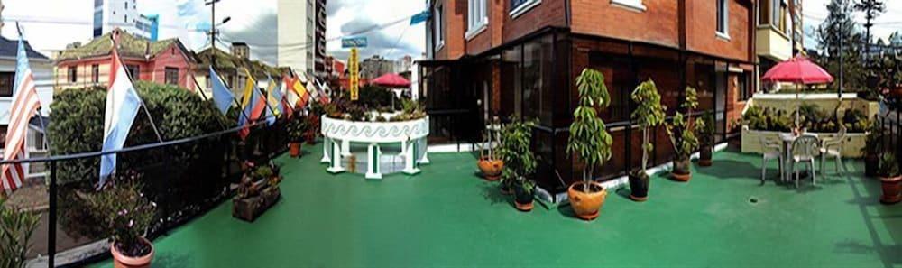 Hotel Rincon Escandinavo Quito Esterno foto