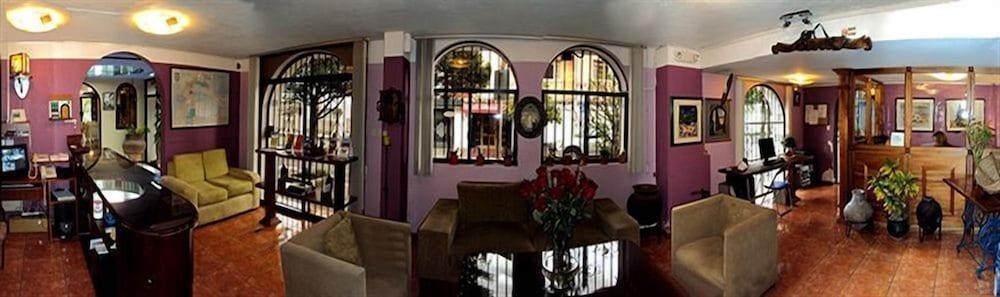 Hotel Rincon Escandinavo Quito Esterno foto