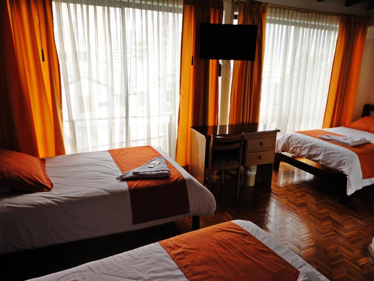 Hotel Rincon Escandinavo Quito Esterno foto