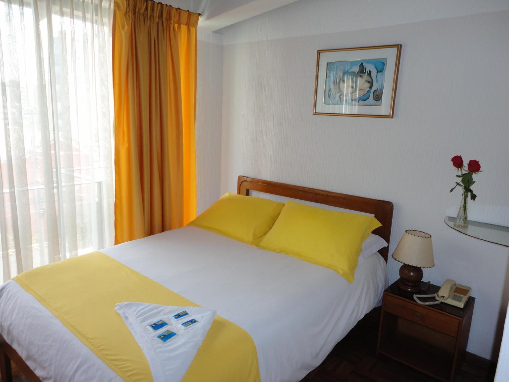 Hotel Rincon Escandinavo Quito Esterno foto