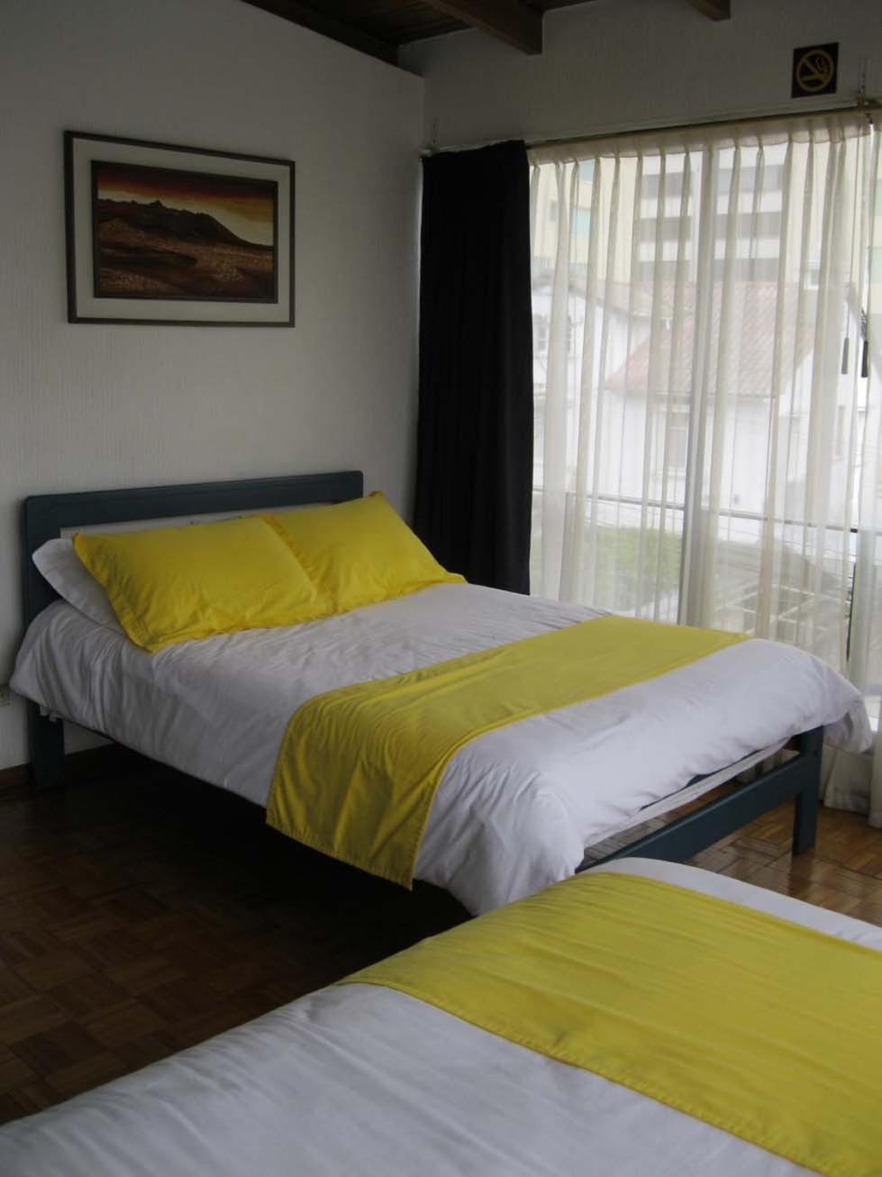 Hotel Rincon Escandinavo Quito Esterno foto