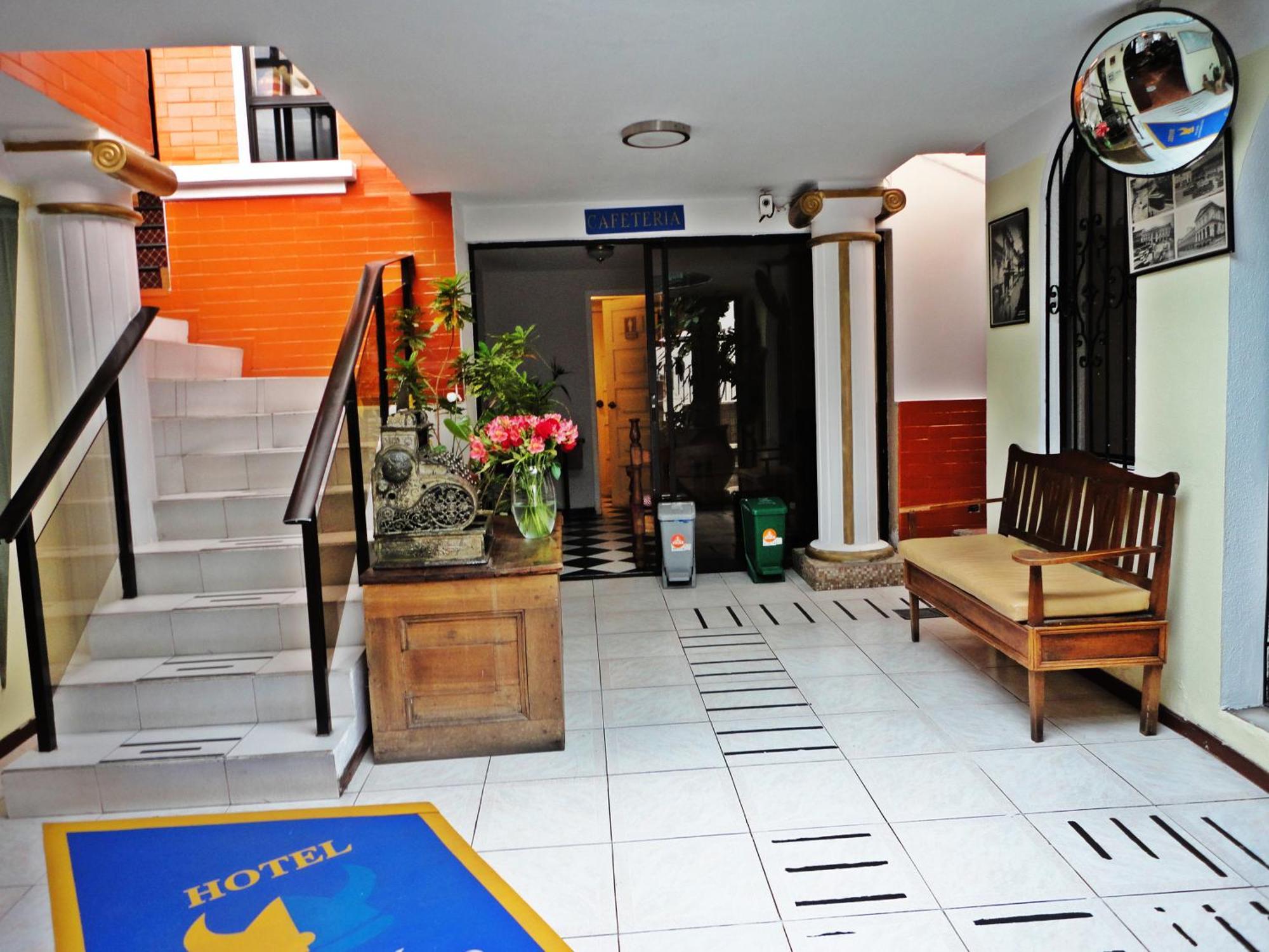 Hotel Rincon Escandinavo Quito Esterno foto