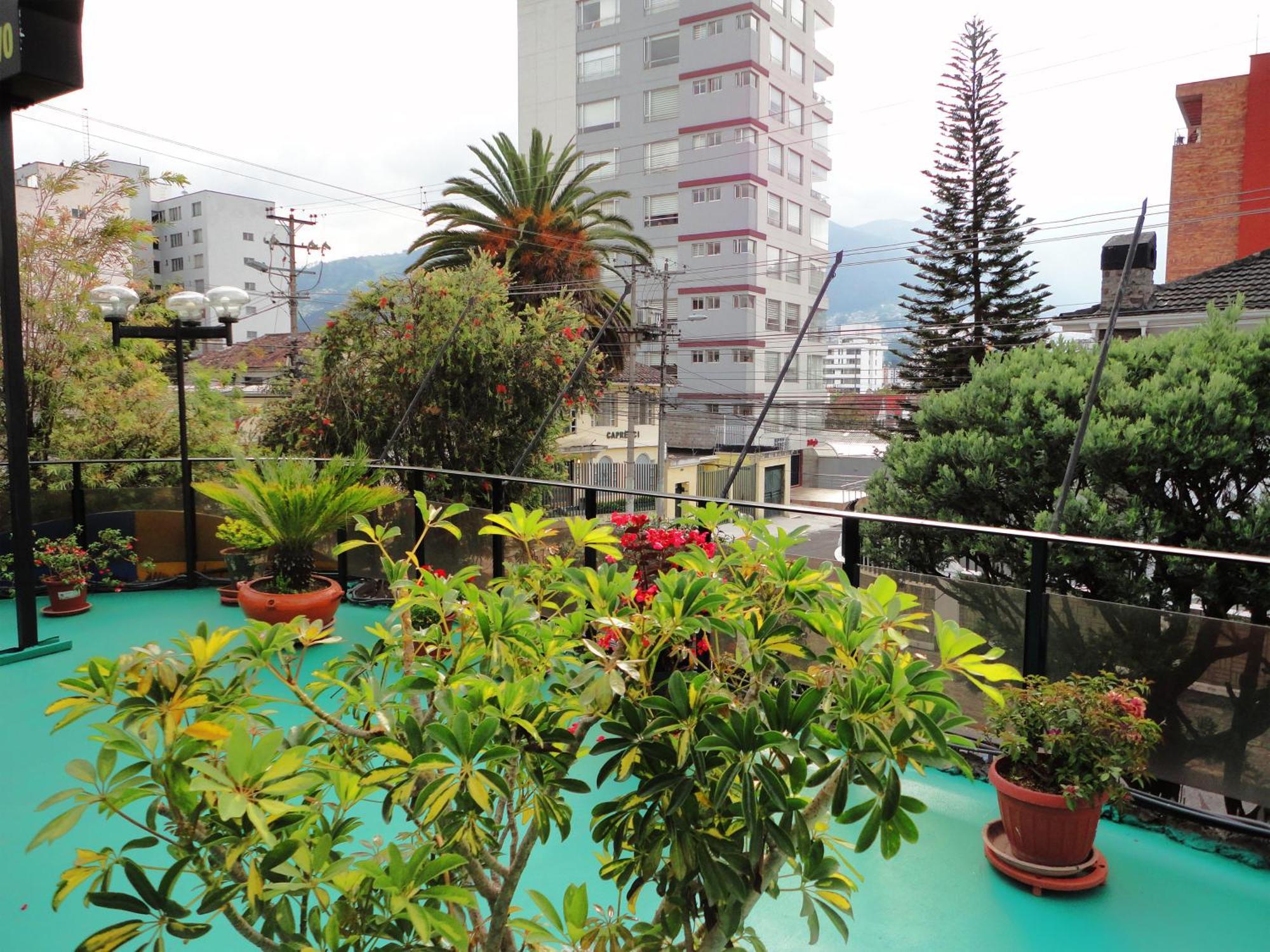 Hotel Rincon Escandinavo Quito Esterno foto